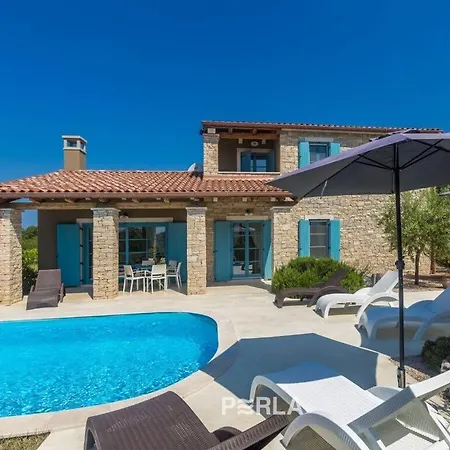 Vila Charming With Pool And Jacuzzi Umag