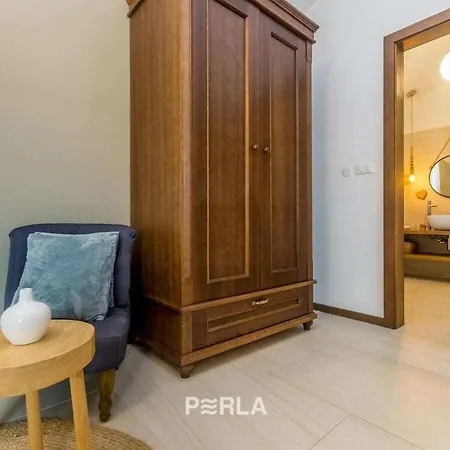 Charming With Pool And Jacuzzi *