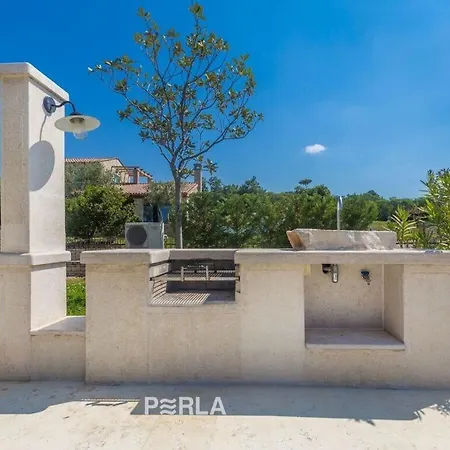 Charming With Pool And Jacuzzi * Umago