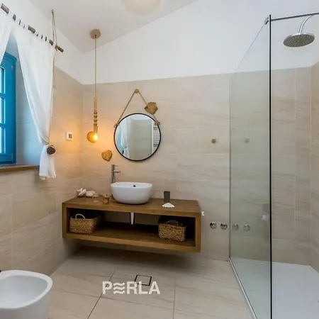 Villa Charming With Pool And Jacuzzi *
